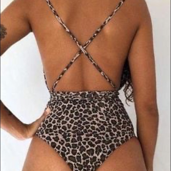 Multi-way black one piece bathing suit - Picture 6 of 6